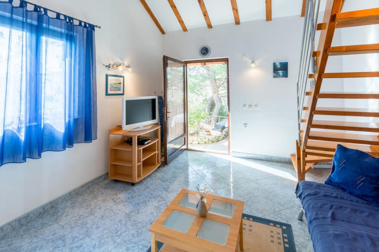 Vacation House Milka Милна Екстер'єр фото
