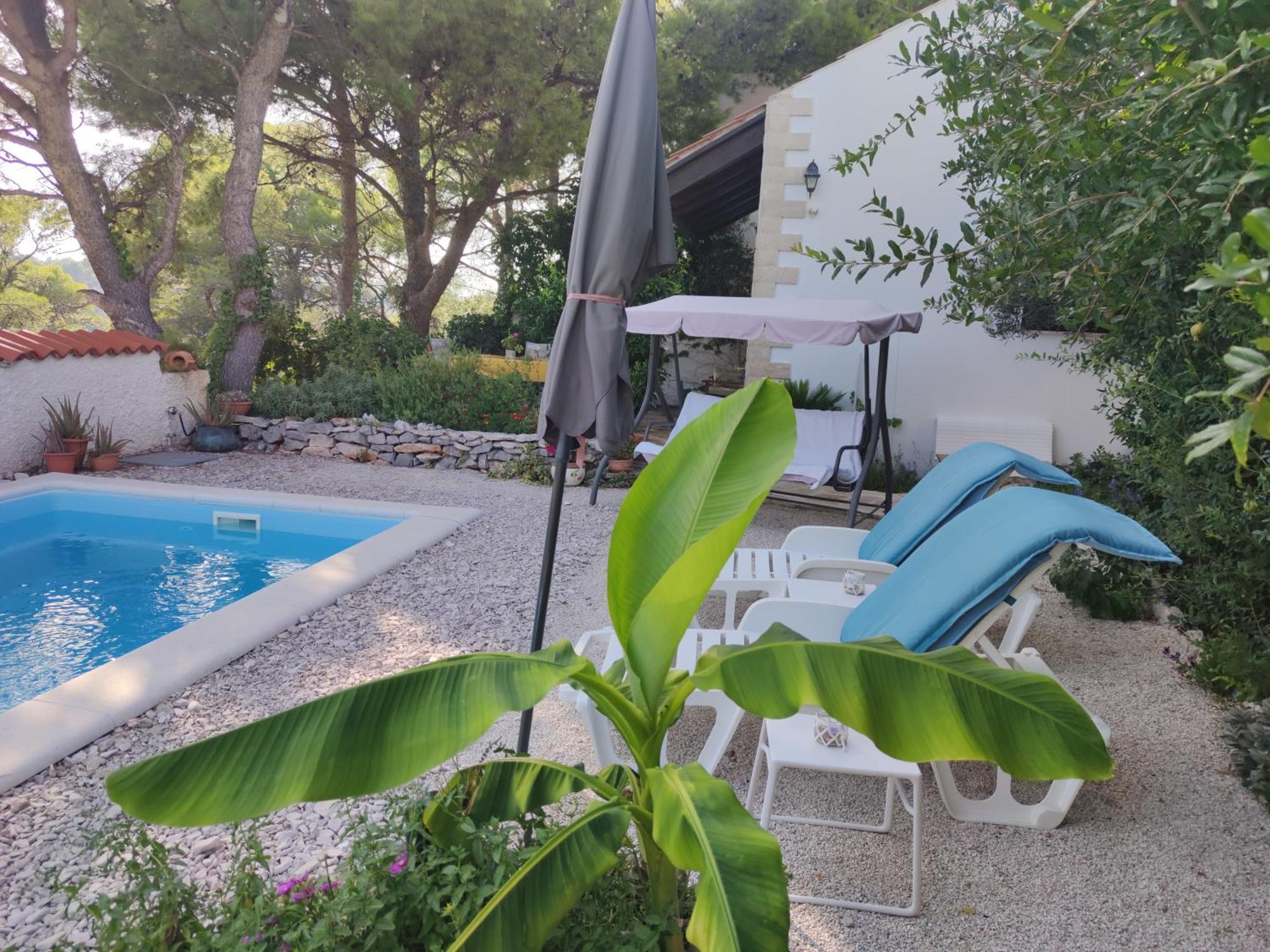 Vacation House Milka Милна Екстер'єр фото