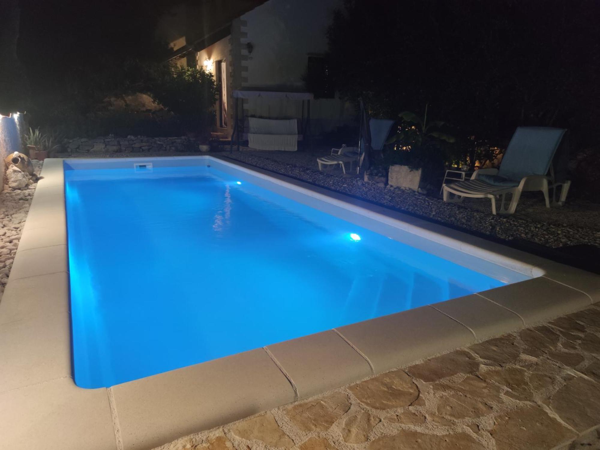 Vacation House Milka Милна Екстер'єр фото